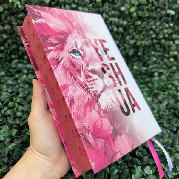 Bíblia Sagrada Feminina Leão Yeshua (Jesus) Rosa Com Harpa e Índice Versão ARC - Imagem 5